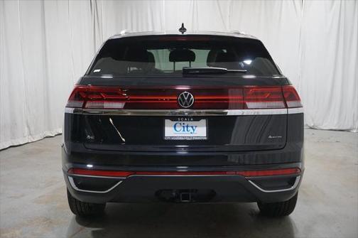 2025 Volkswagen Atlas Cross Sport 2.0T SE w/Technology 4MOTION