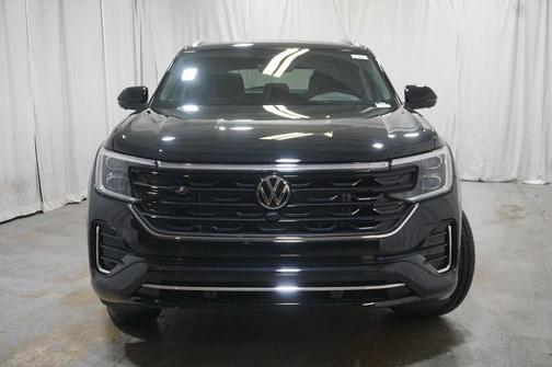 2026 Volkswagen Atlas Cross Sport 2.0T SEL Premium