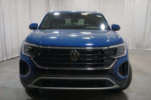 2025 Volkswagen Atlas Cross Sport 2.0T SE w/Technology 4MOTION