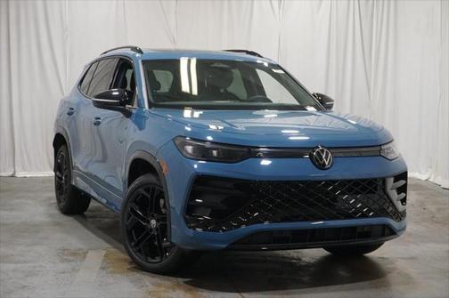 2025 Volkswagen Tiguan 2.0T SE R-Line Black 4MOTION