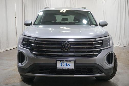 Silver Mist Metallic 2024 Volkswagen Atlas 2.0T SE w/Technology 4MOTION