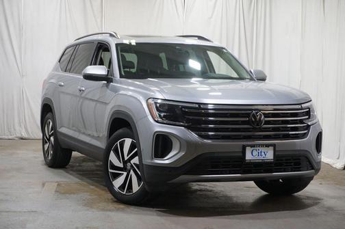 Silver Mist Metallic 2024 Volkswagen Atlas 2.0T SE w/Technology 4MOTION
