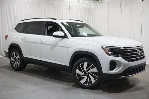 2025 Volkswagen Atlas 2.0T SE w/Technology 4MOTION