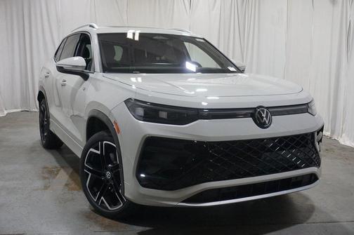2025 Volkswagen Tiguan 2.0T SEL R-Line 4MOTION