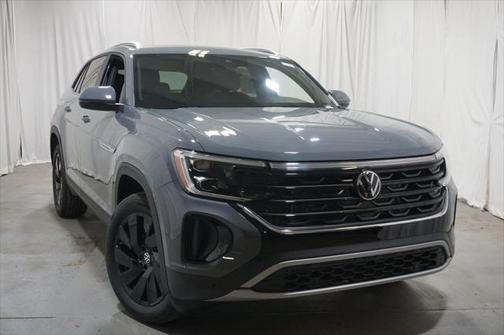 2025 Volkswagen Atlas Cross Sport 2.0T SE w/Technology 4MOTION