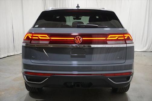 2025 Volkswagen Atlas Cross Sport 2.0T SE w/Technology 4MOTION