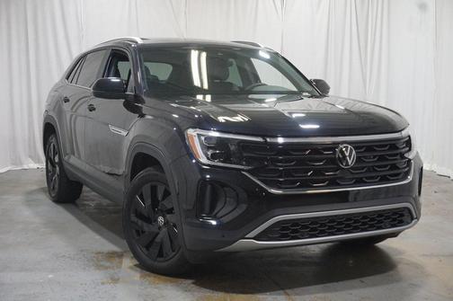 2024 Volkswagen Atlas Cross Sport 2.0T SE w/Technology 4MOTION