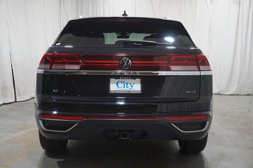 2024 Volkswagen Atlas Cross Sport 2.0T SE w/Technology 4MOTION