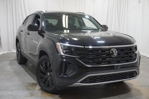 2024 Volkswagen Atlas Cross Sport 2.0T SE w/Technology 4MOTION