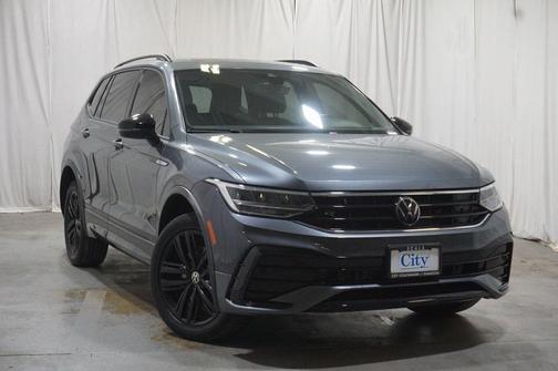 2022 Volkswagen Tiguan 2.0T SE R-Line Black 4MOTION