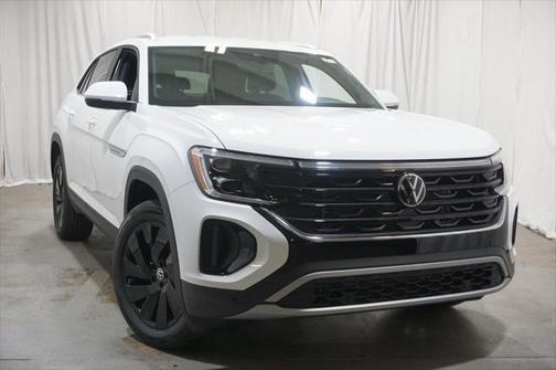 2025 Volkswagen Atlas Cross Sport 2.0T SE w/Technology 4MOTION