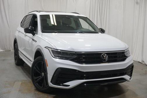 2024 Volkswagen Tiguan 2.0T SE R-Line Black 4MOTION