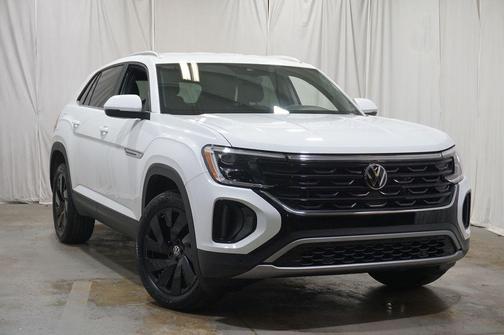 Pure White 2025 Volkswagen Atlas Cross Sport 2.0T SE w/Technology 4MOTION