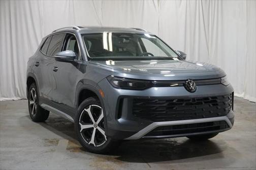 2025 Volkswagen Tiguan 2.0T SE 4MOTION