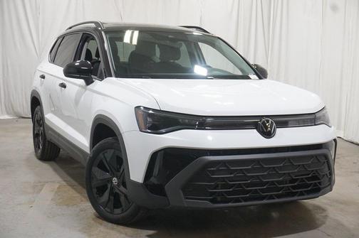 2025 Volkswagen Taos 1.5T SE Black