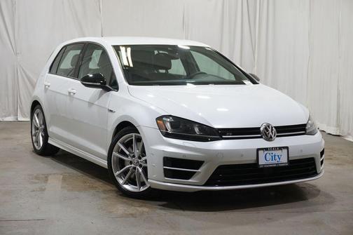 2017 Volkswagen Golf R 4-Door w/DCC & Navigation