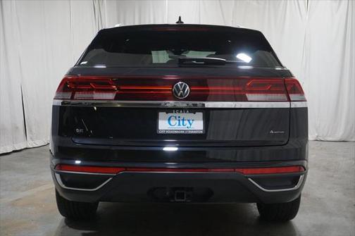 2025 Volkswagen Atlas Cross Sport 2.0T SE w/Technology 4MOTION