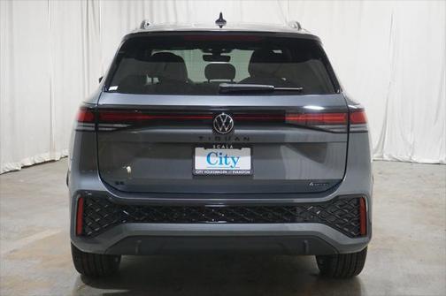 2025 Volkswagen Tiguan 2.0T SE R-Line Black 4MOTION