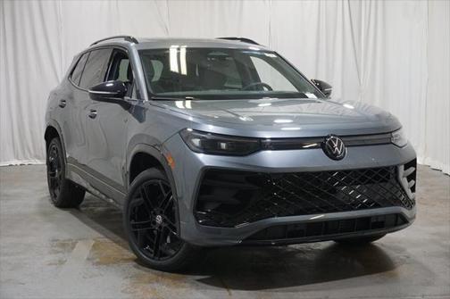 2025 Volkswagen Tiguan 2.0T SE R-Line Black 4MOTION