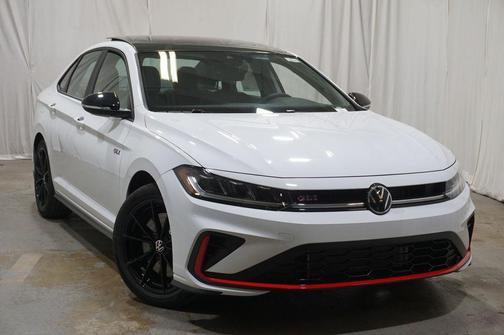 Pure White w/Deep Blk Rf 2026 Volkswagen Jetta GLI 2.0T Autobahn