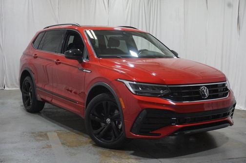 2024 Volkswagen Tiguan 2.0T SE R-Line Black 4MOTION