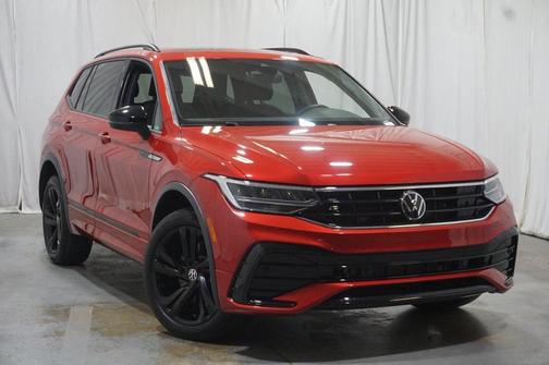 2024 Volkswagen Tiguan 2.0T SE R-Line Black 4MOTION