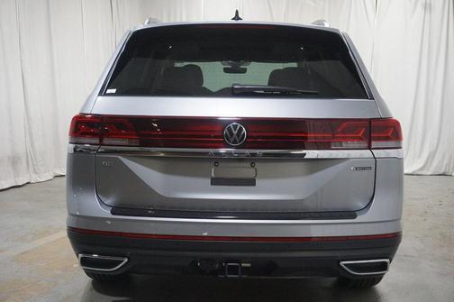 2025 Volkswagen Atlas 2.0T SE w/Technology 4MOTION