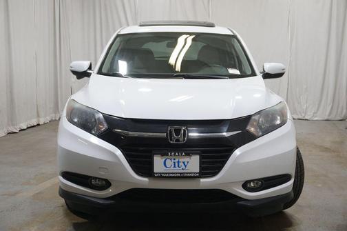 White Orchid Pearl 2018 Honda HR-V EX