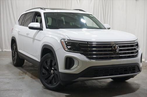 2025 Volkswagen Atlas 2.0T SE w/Technology 4MOTION