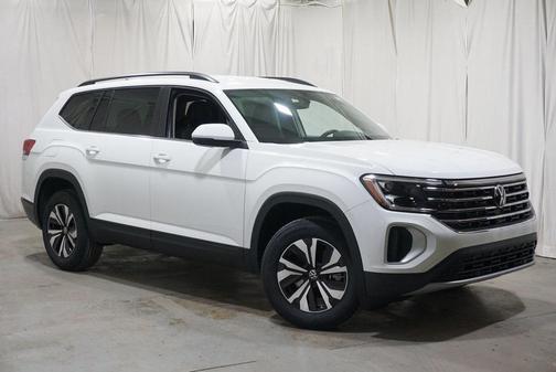 2025 Volkswagen Atlas 2.0T SE