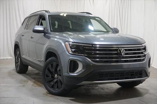 2025 Volkswagen Atlas 2.0T SE w/Technology 4MOTION