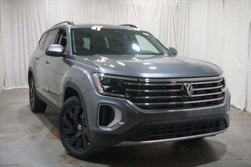 2025 Volkswagen Atlas 2.0T SE w/Technology 4MOTION