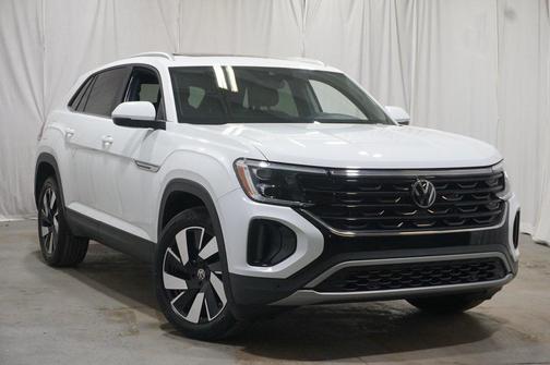 2025 Volkswagen Atlas Cross Sport 2.0T SE w/Technology 4MOTION