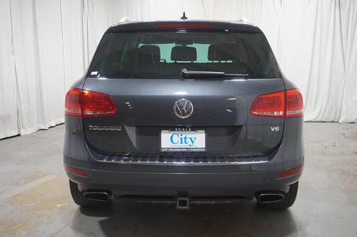 2011 Volkswagen Touareg VR6 Sport