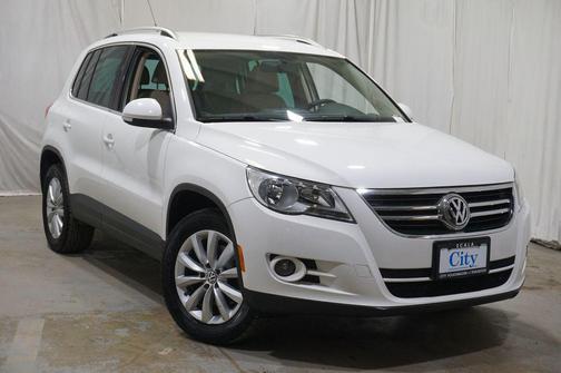 2011 Volkswagen Tiguan SE