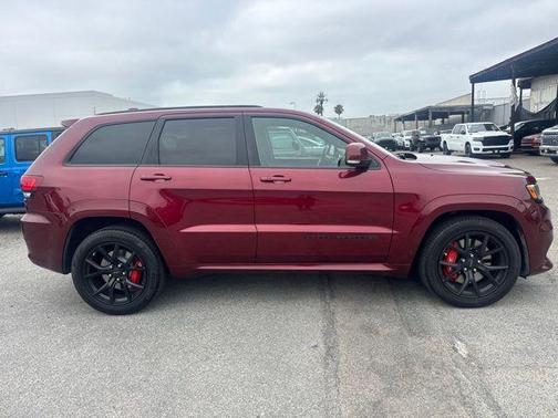 Velvet Red Pearlcoat 2021 Jeep Grand Cherokee SRT