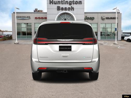 2025 Chrysler Pacifica Hybrid Select