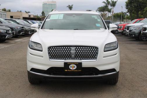 White Metallic 2023 Lincoln Nautilus Reserve
