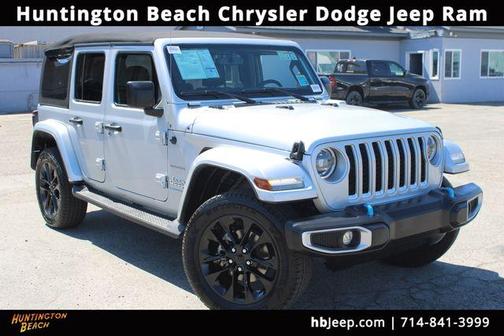 Silver Zynith Clearcoat 2023 Jeep Wrangler 4xe Sahara