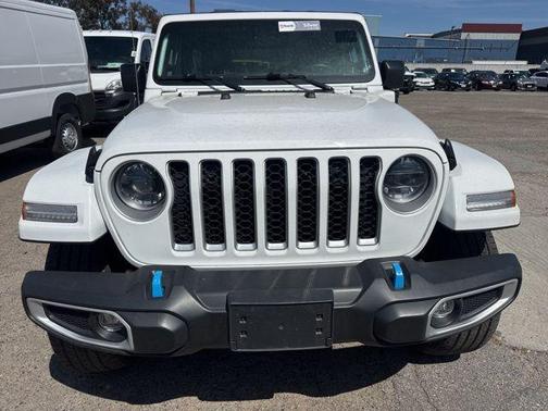 Bright White Clearcoat 2023 Jeep Wrangler 4xe Sahara