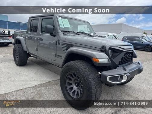 2022 Jeep Gladiator Sport