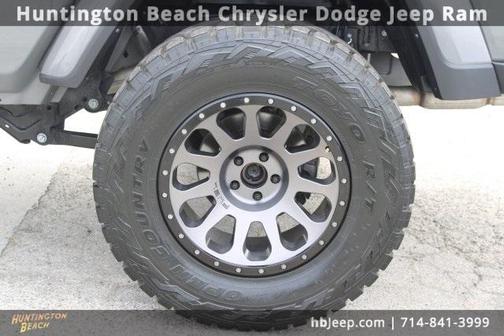 2022 Jeep Gladiator Sport