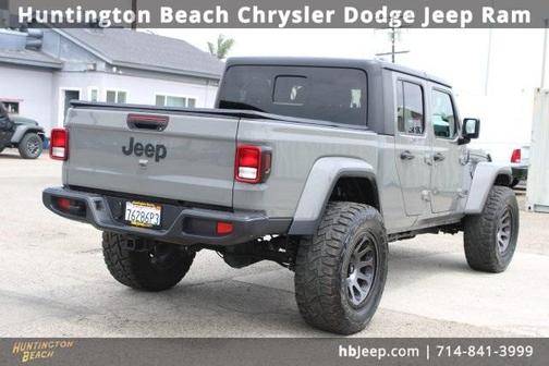 2022 Jeep Gladiator Sport