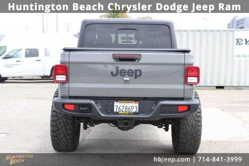 2022 Jeep Gladiator Sport