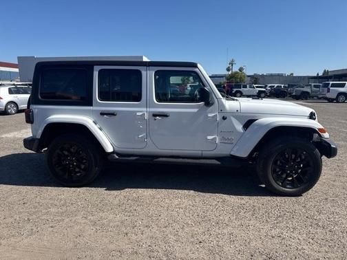 2022 Jeep Wrangler Unlimited 4xe Sahara
