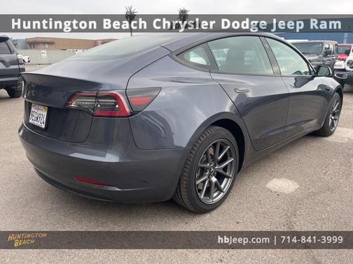 2023 Tesla Model 3 Base