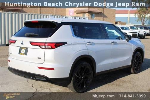 2023 Mitsubishi Outlander SE Black Edition