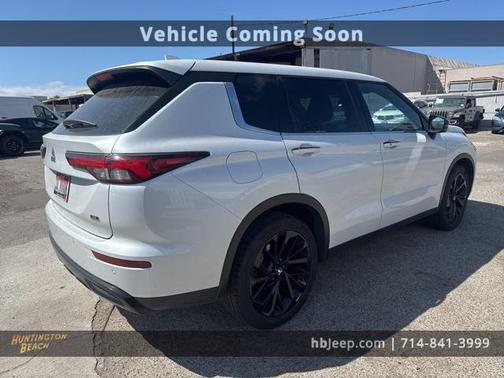 2023 Mitsubishi Outlander SE Black Edition