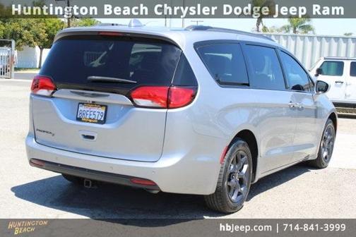2020 Chrysler Pacifica Touring-L Plus