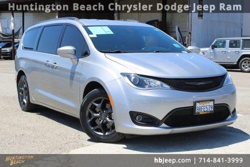 2020 Chrysler Pacifica Touring-L Plus